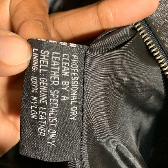 Ladies Black Leather Jacket - Picture 6 of 8